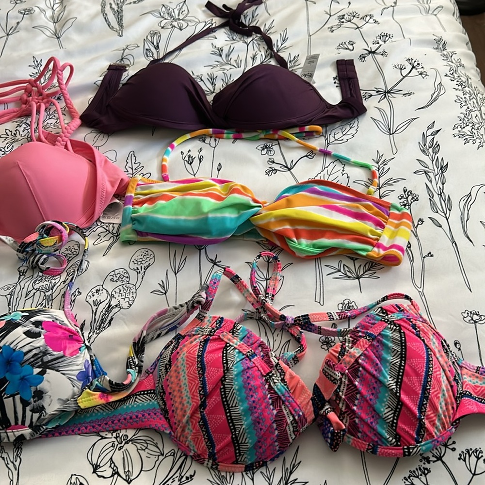 Assorted bathing suits - Picture 4 of 4